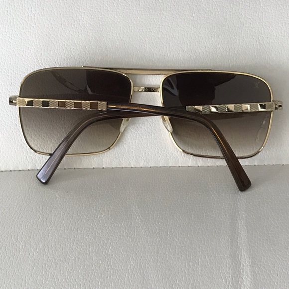 Louis Vuitton - Attitude Gold U - Sunglasses - Picture 3 of 8